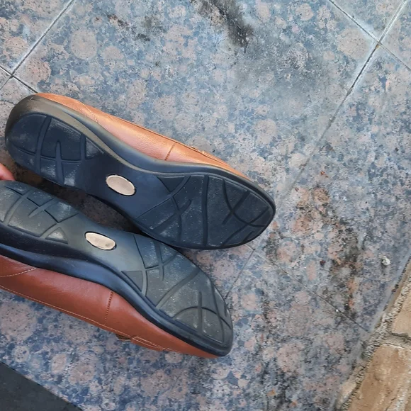 Softspots Women's Cognac Brown Genuine Leather Tassel Loafers Office Elevated - Picture 4 of 5